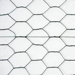 NIEDERBERG METALL Grillage Métallique Pour Cloture | Maillage Hexagonal 25x25mm | Longueur 25m | Hauteur 100cm | Clôture Pour Animaux Et Plantes | 0.9mm Avec Couche En PVC Verte -Grillage et accessoire Soldes 10974055 4